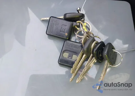 2001 Toyota Celica Gt из США, поврежденный, VIN JTDDR32T610095746